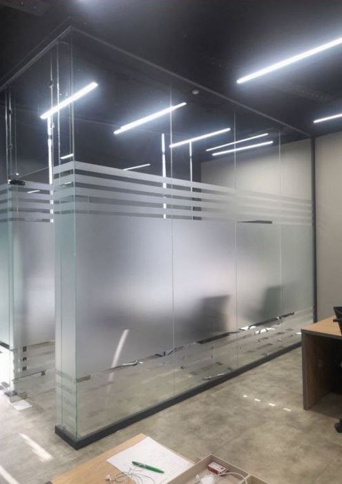 Orakal matoviy tumanka tonirovka ofis zdaniya va barcha oynalarga