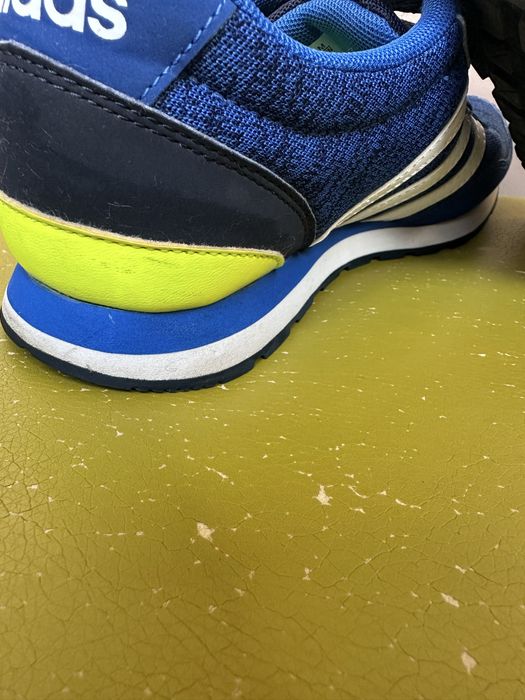 Маратонки adidas neo
