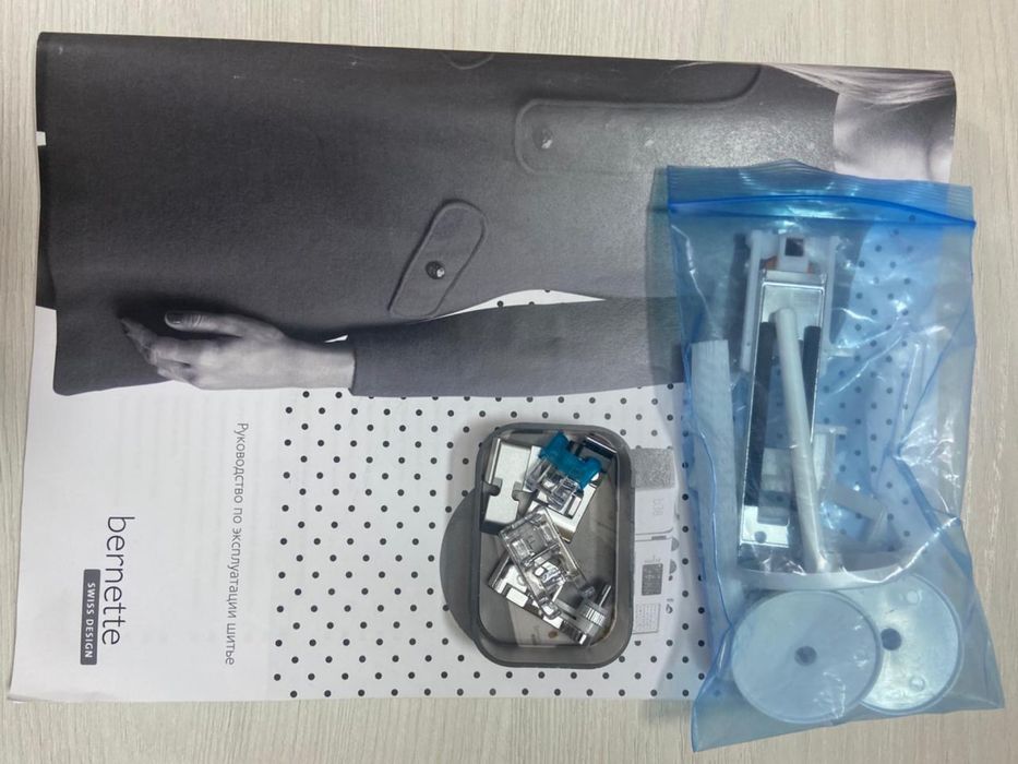 Продам швейную машинку Bernet B38