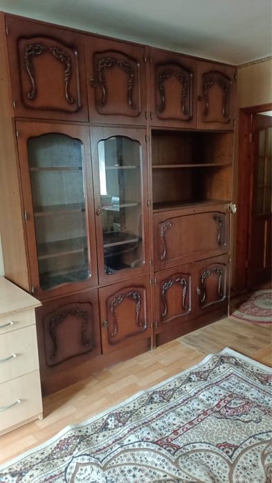 Продам деревянную стенку