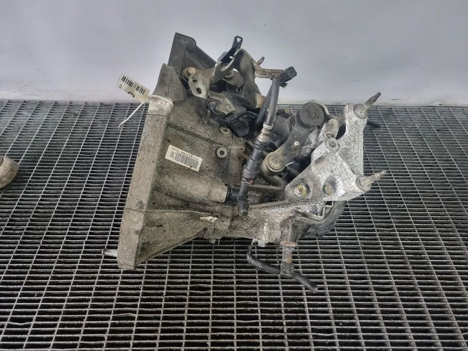 Cutie de viteze Suzuki SX4 S - Cross II 1.6 B 2013 - 2016 120CP Manuala 5 Trepte M16A ...