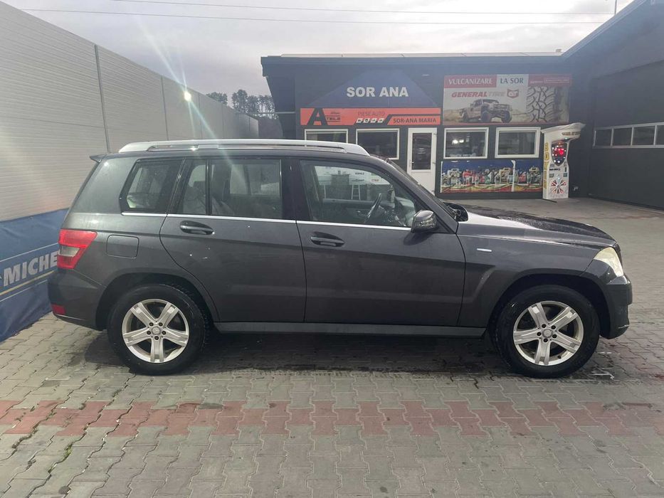 Vând Mercedes glk220