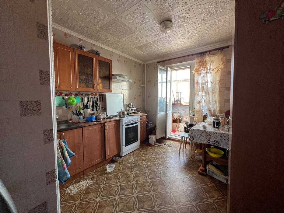 Продам 5 комн кваритиру 19 мкр
