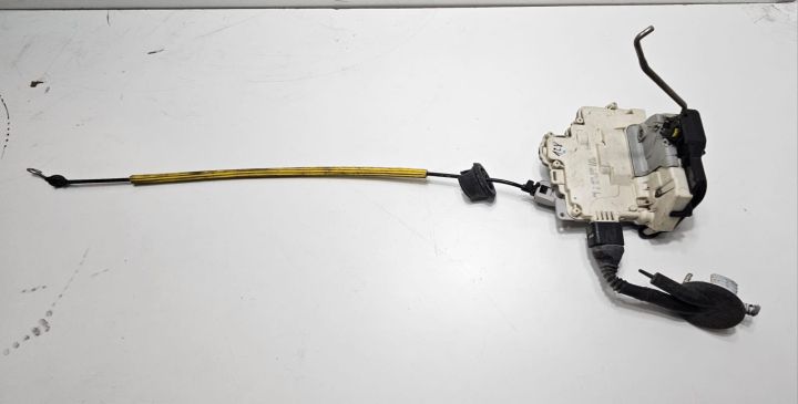 Broasca usa stanga spate 4F0839015 Audi A3 8P/8PA (facelift) seria