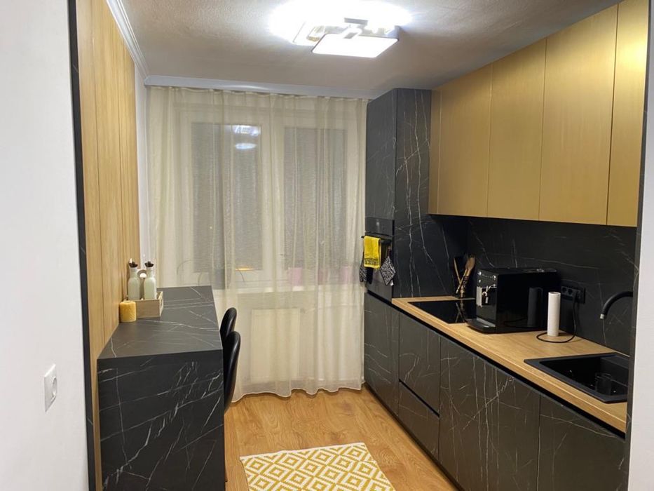 Apartament 3 camere lux la cheie