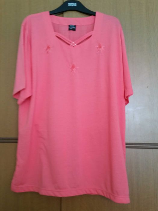 Блузи нови, свежи, красиви и парео-ххл-Намалени!