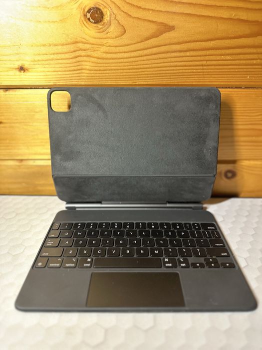 Vand magic keyboard ipad air generatia 5