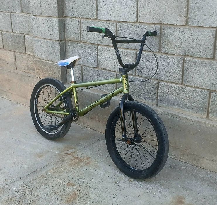 Продам BMX Kink Launch