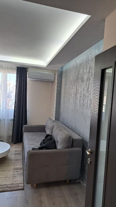 Дава се под наем Тристаен апартамент в ж.Зоопарк - 80 кв.м за 841.5 € - Снимка #2