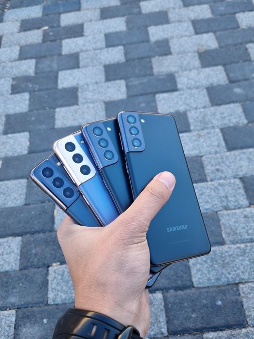 Samsung Galaxy S21. (5G). Black/Purple. Joyi 8/256 GB. Imeka o'tkan