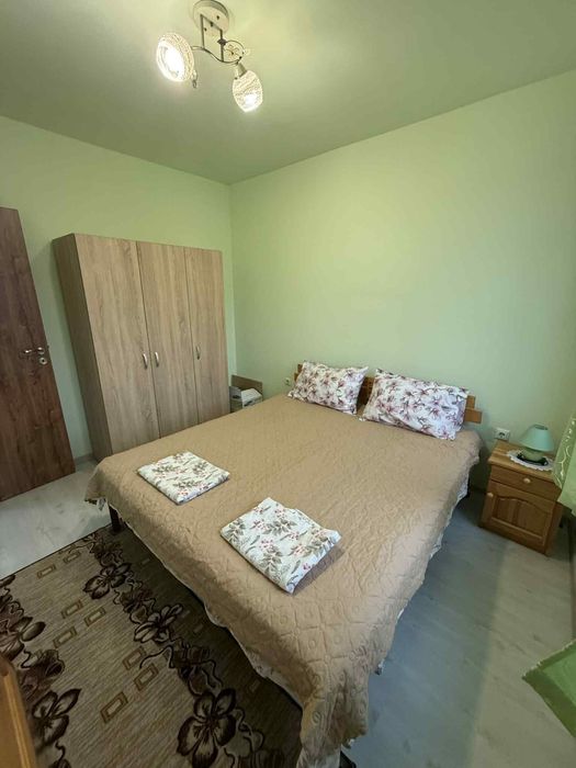 Двустаен апартамент, под наем, кв. Колхозен пазар