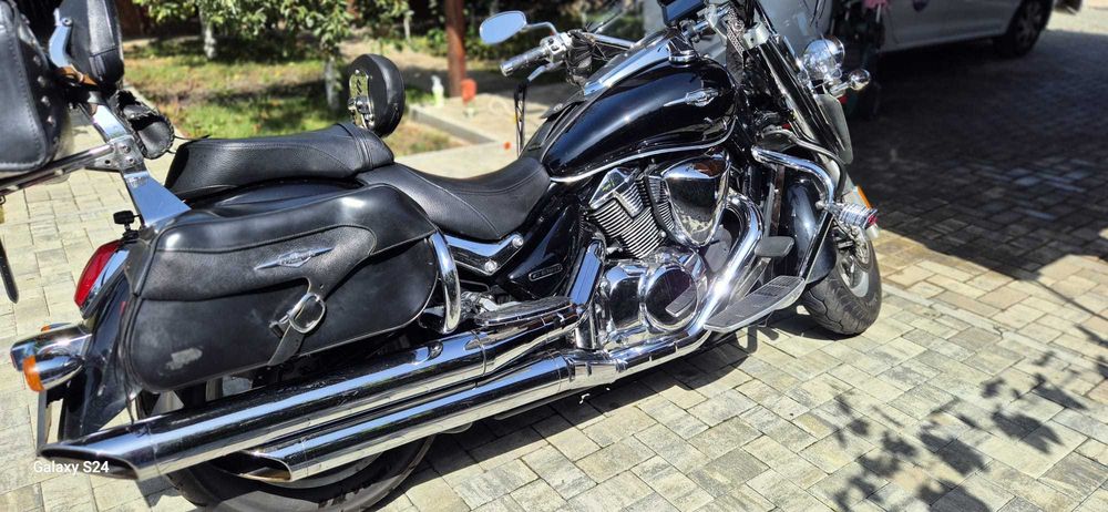 Suzuki Boulevard C109R  an 2008 ( VLR1800 ) intruder
