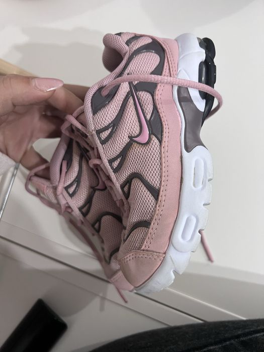 Adidasi nike marimea 28