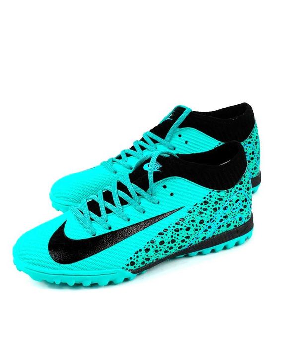 Sarakanoshka Nike New