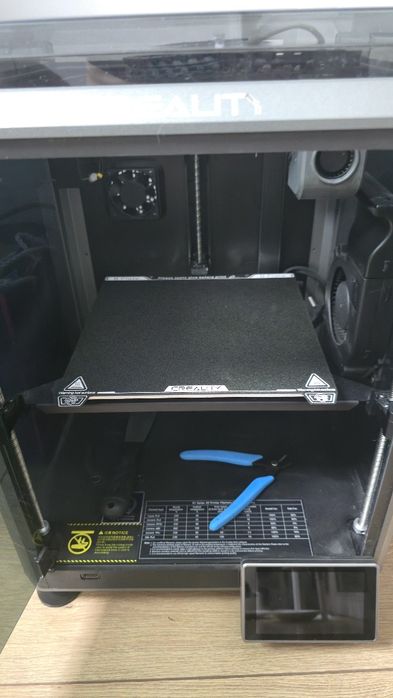 Продам 3д принтер creality k1