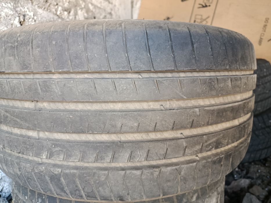 Шина резина летняя 265/35/18