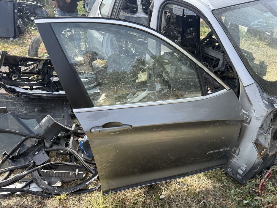 Предна дясна врата БМВ Х3 Ф25 predna dqsna vrata Bmw F25
