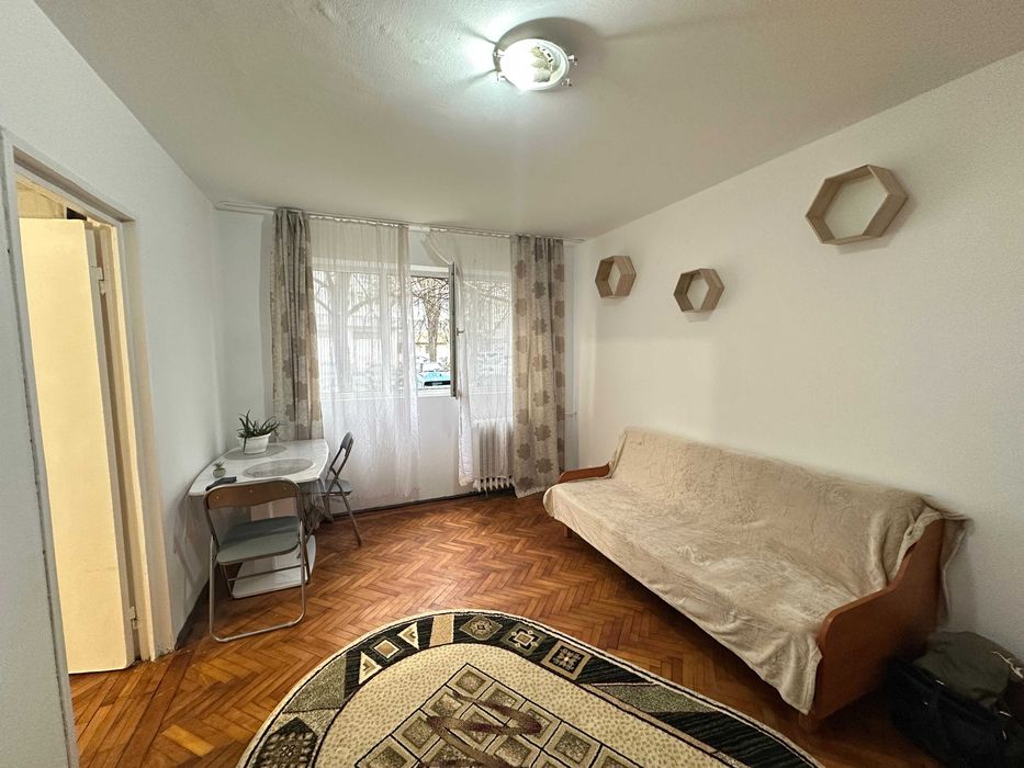 Aprtament 2 camere Ploiesti Sud 1550 lei/luna