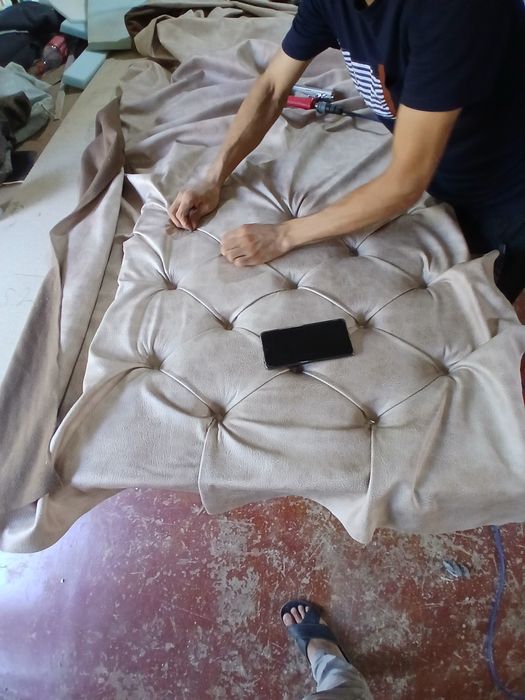 Yumshoq divan restavratsiya Мягкий ремонт реставрация обшивки