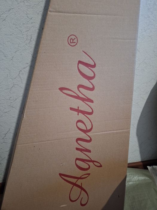 Продам гитару Agnetha