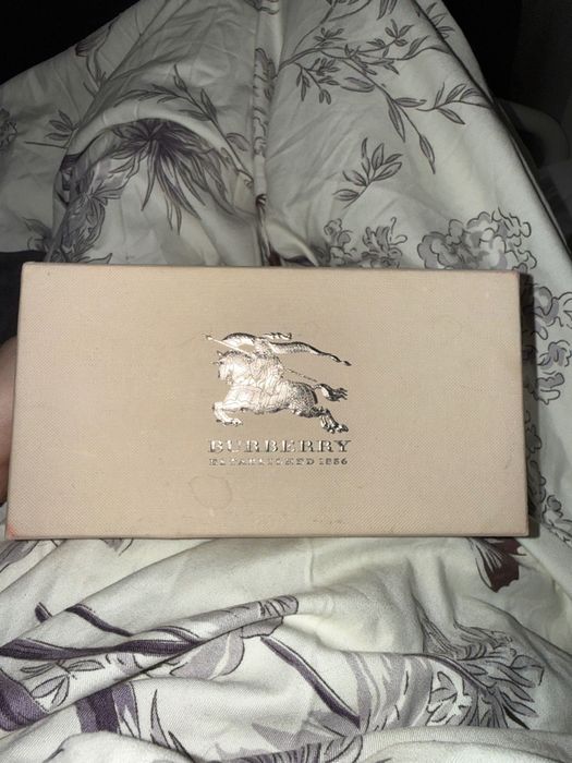 Продам оригинальные очки Burberry