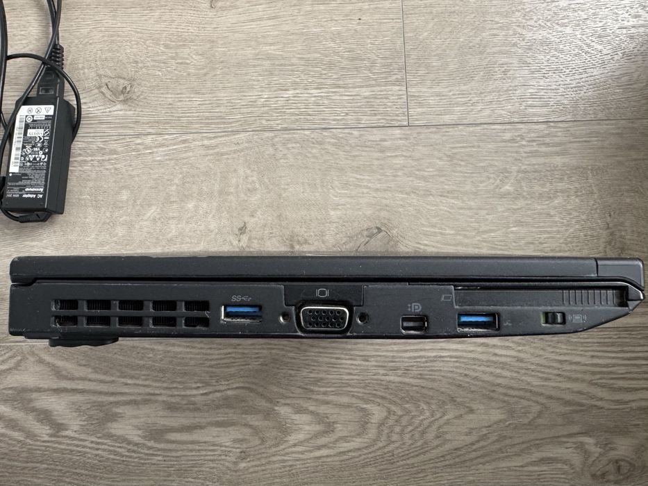 Lenovo Thinkpad x230 Core I7 CPU/12GB RAM/180GB SSD