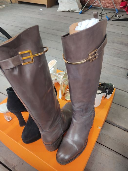 Продам обувь сандали, сапоги итд