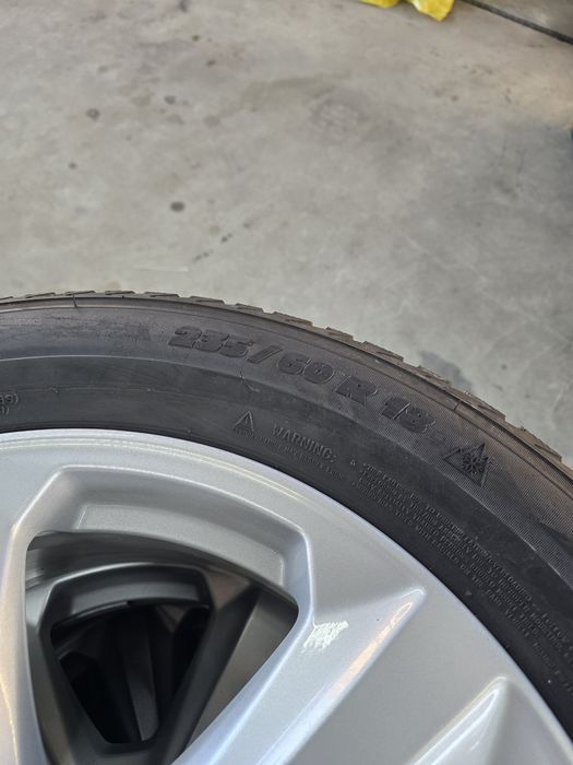 4 Броя 235/60/18 Michelin 2x6,5mm 2x6,2mm