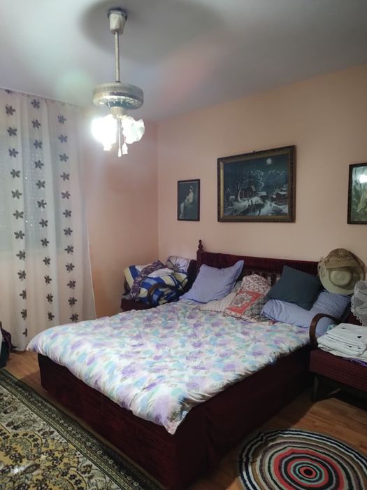 Vand Casa cu etaj