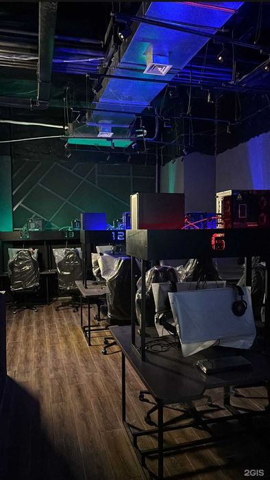 Компьютерный клуб 5x5 Cyber Arena