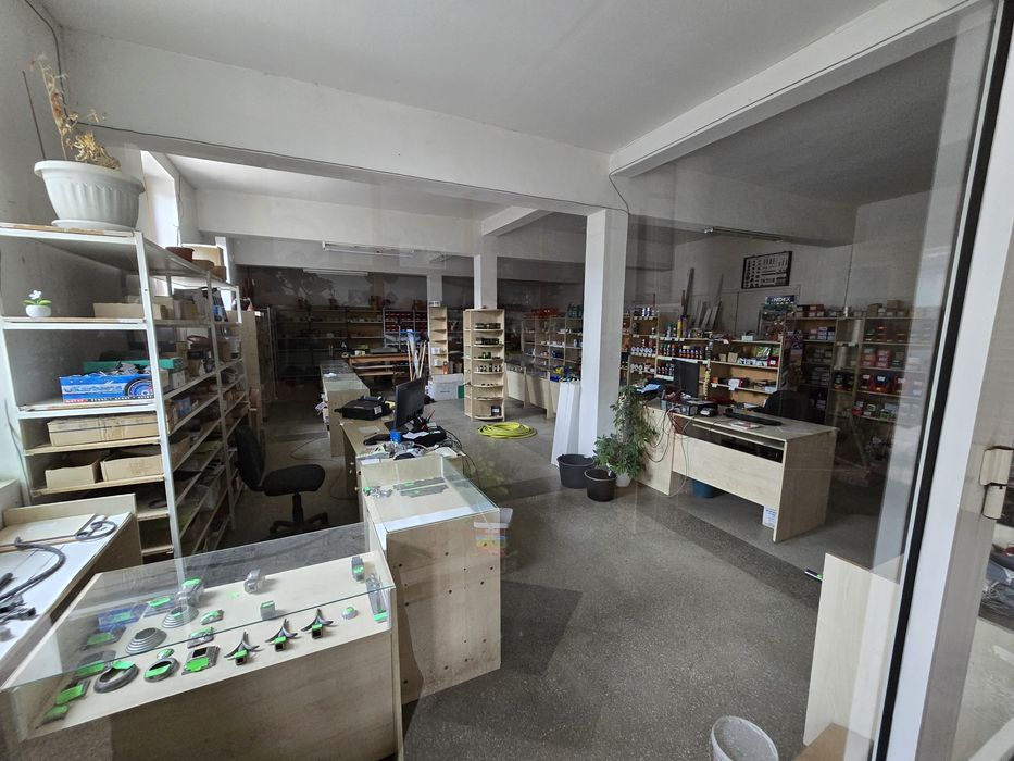 Продава се Промишлена сграда в Асеновград - 1885 кв.м за 218 €/кв.м - Снимка #18