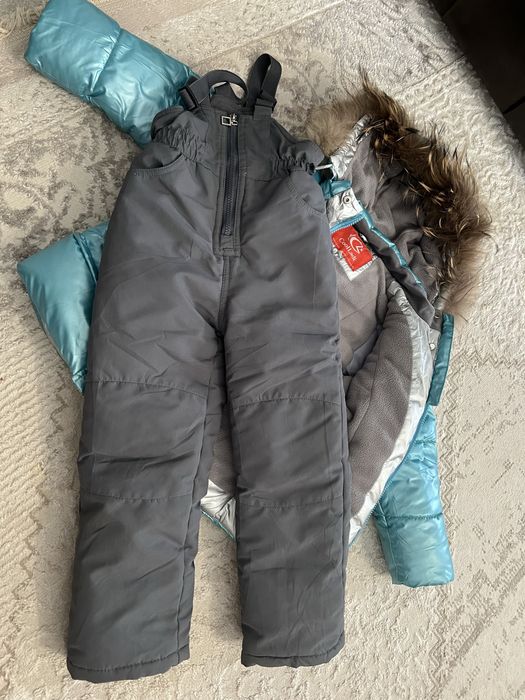 Продам зимний комбинезон(комплект)