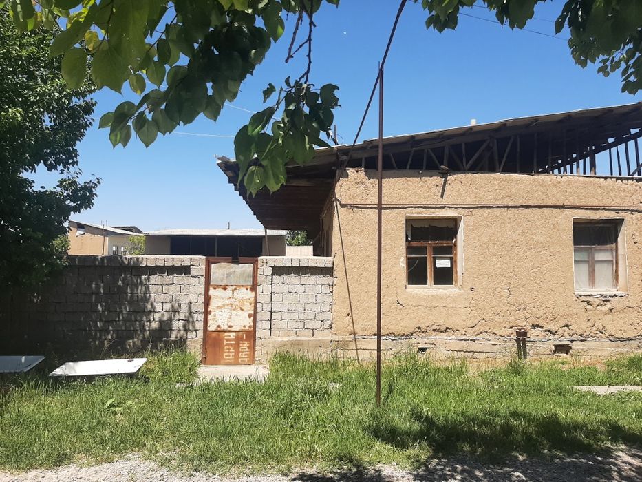 Продаётся земля.