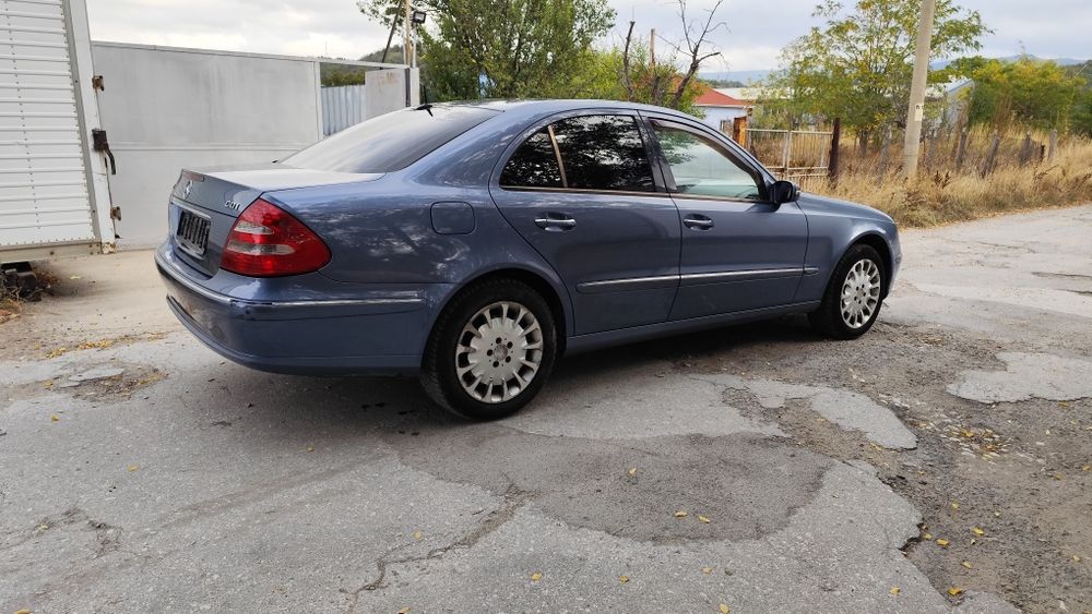 На части Мерцедес Е класа W211  ,2,2 CDI 150кс ОМ646