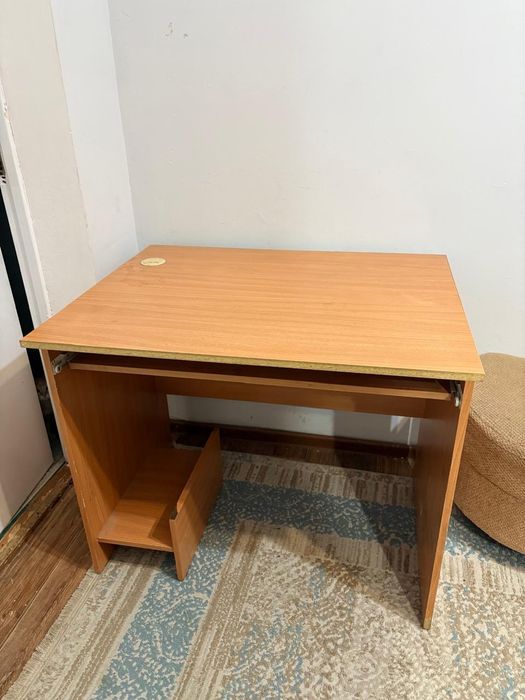 Компьютерный стол и Подставка для телевизора