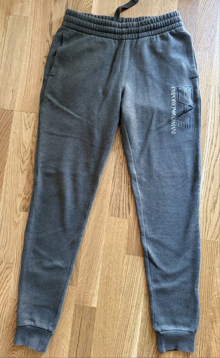 Ватирано Долнище Armani EA7 100% оригинал размер XS