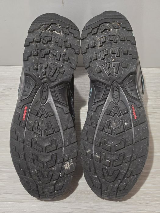 Adidas dama drumetie Salomon GTX 40