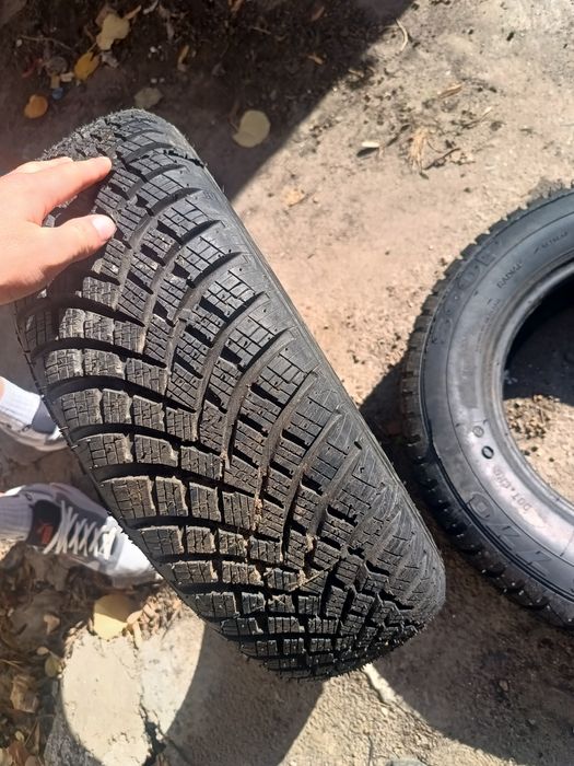 Cauciucuri de iarnă 185/70 R 14 cauciurile sunt într-o atare foarte bu