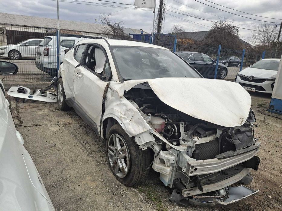 AVARIAT Toyota C-HR _2021_Hibrid_Automat