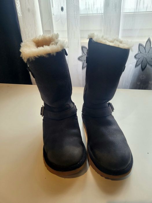 Cizme UGG model 1969, Marime 33