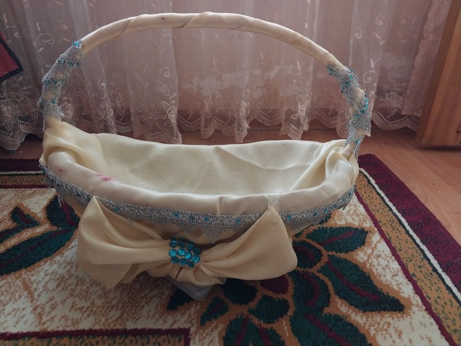 Gullar uchun. Sarpo uchun savatlar