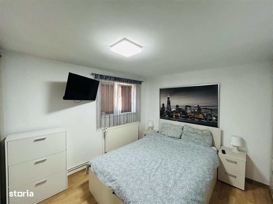 Apartament renovat cu 3 camere, 2 băi, balcon, loc parcare – Cireșica