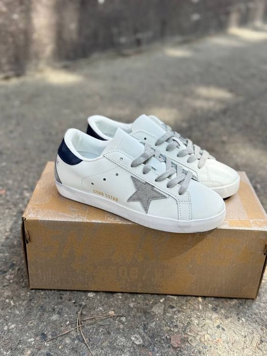 Golden goose           .