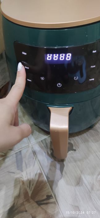 Продавам Air fryer