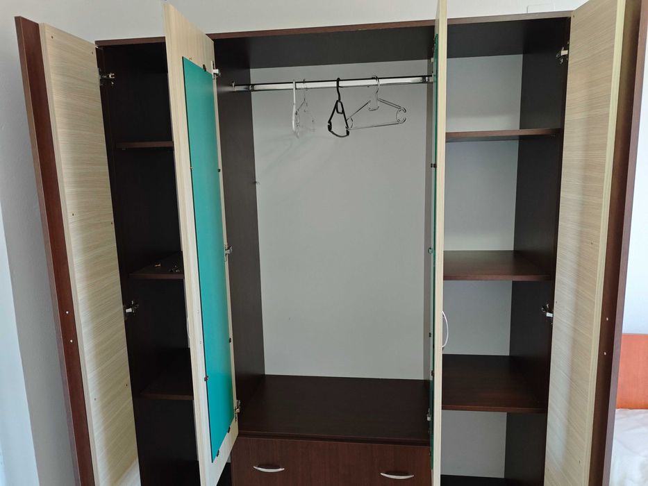 Șifonier, dulap și pat