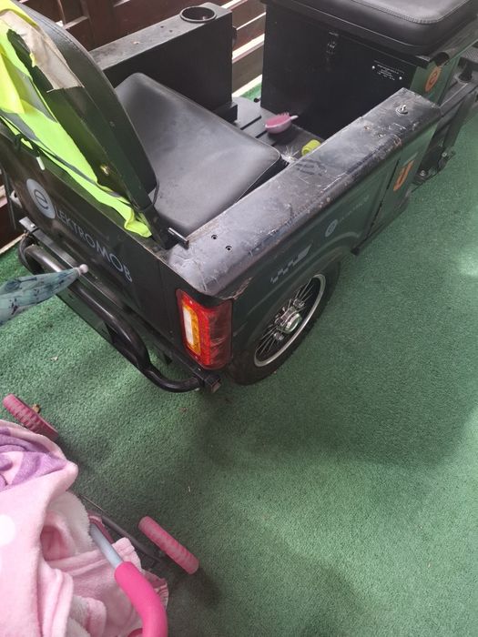 Triciclu electric