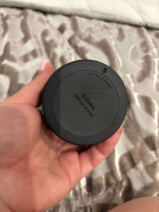 Sigma 18-50mm f/2.8 DC DN Contemporary - Canon EOS R (RF)