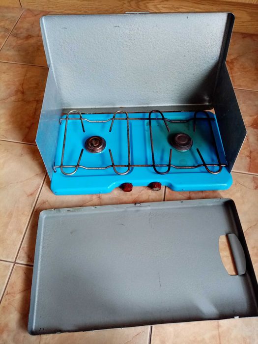 Продавам туристически газов котлон