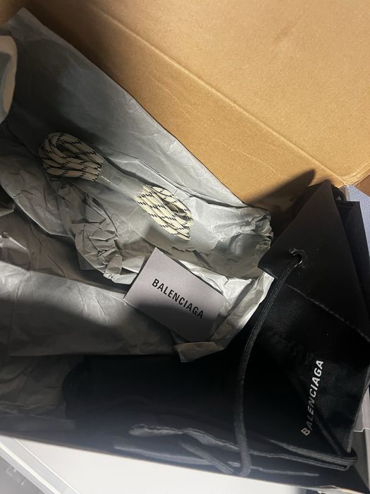 Adidasi Balenciaga Triple S Tan Piele Premium  / 2026