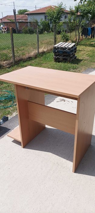 2 бр. компактни бюра